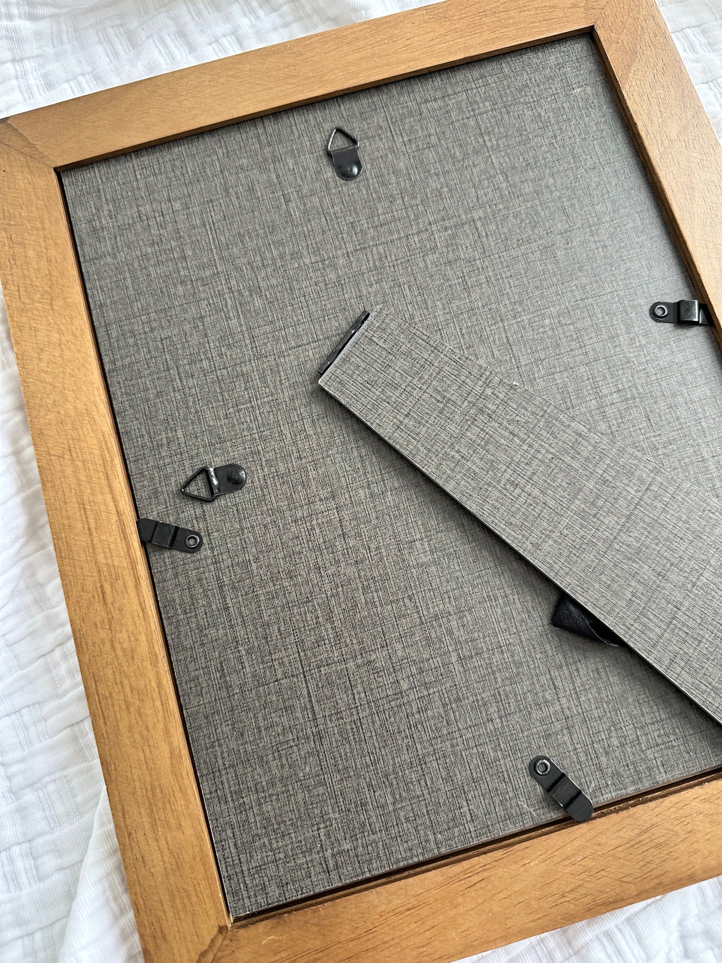 Bevelled Detail 8"x10" Medium Tone Wood Frame