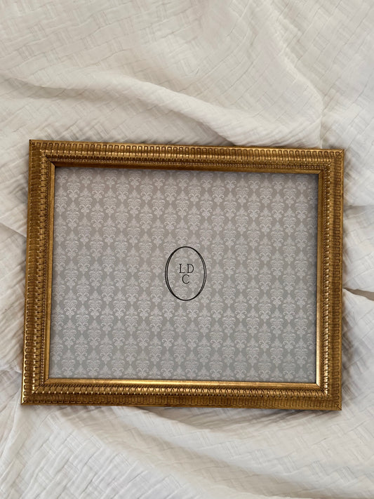 8"x10" Vintage Inspired Gold Frame