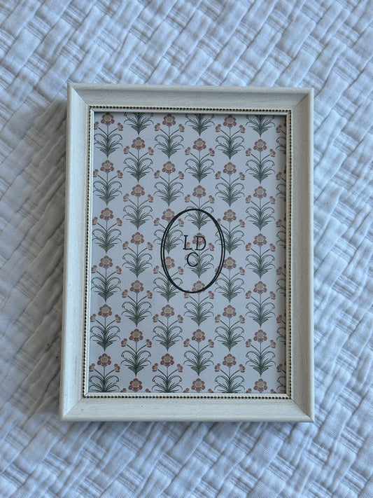 Soft Off-White Wood 5"x7" Frame with Delicate Gold Trim