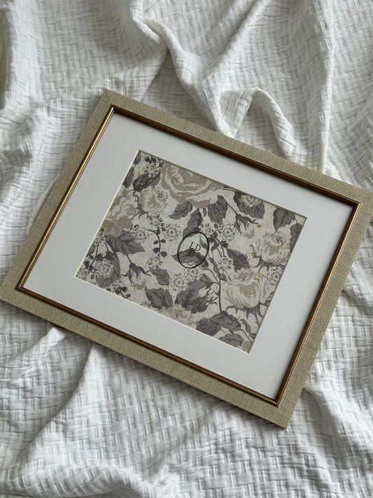 Textured 11"x14" Matted to 8"x10" Frame Gold Trim Detail